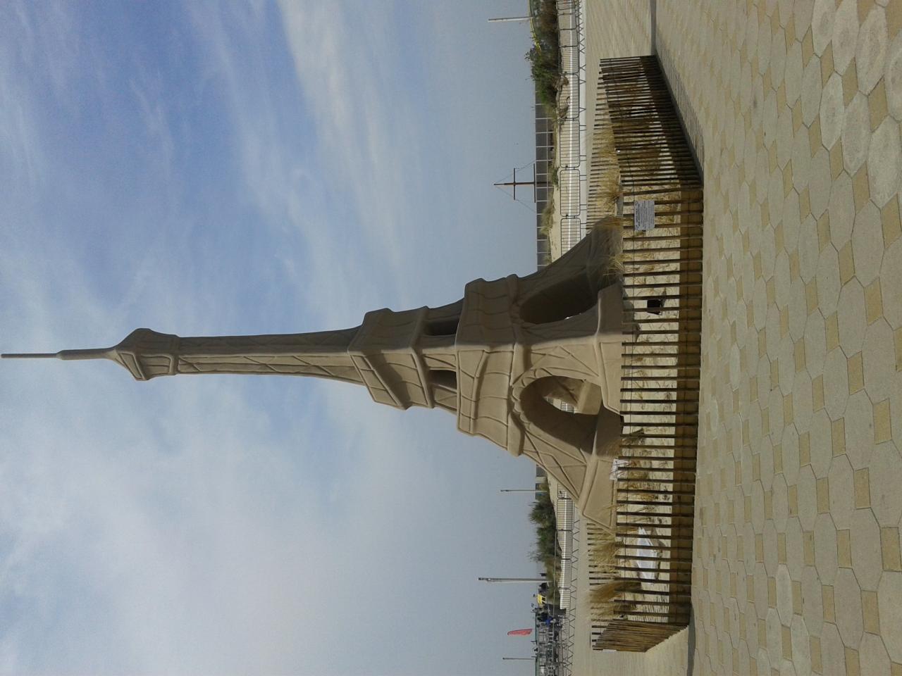 statue de sable de la tour eiffel au Touquet